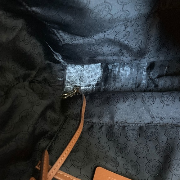 Michael Kors Kempton Tote Bag- Large, Black - Picture 6 of 6